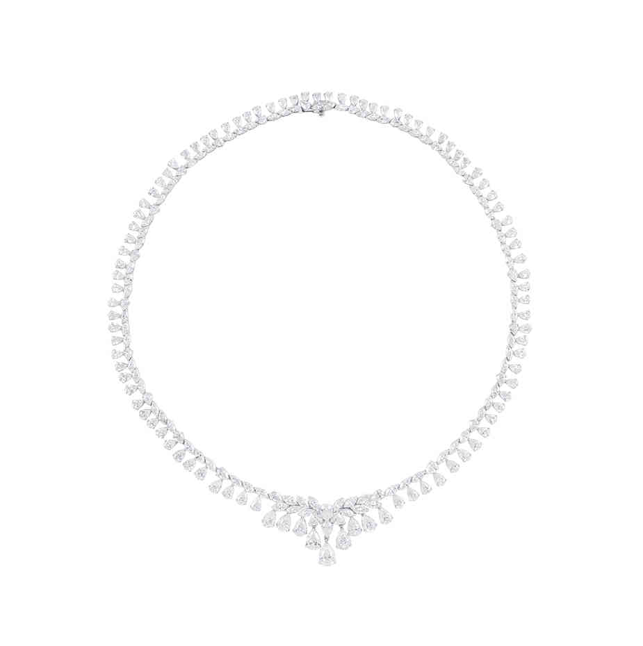 An impressive diamond necklace - Set throughout with pear shape and ...