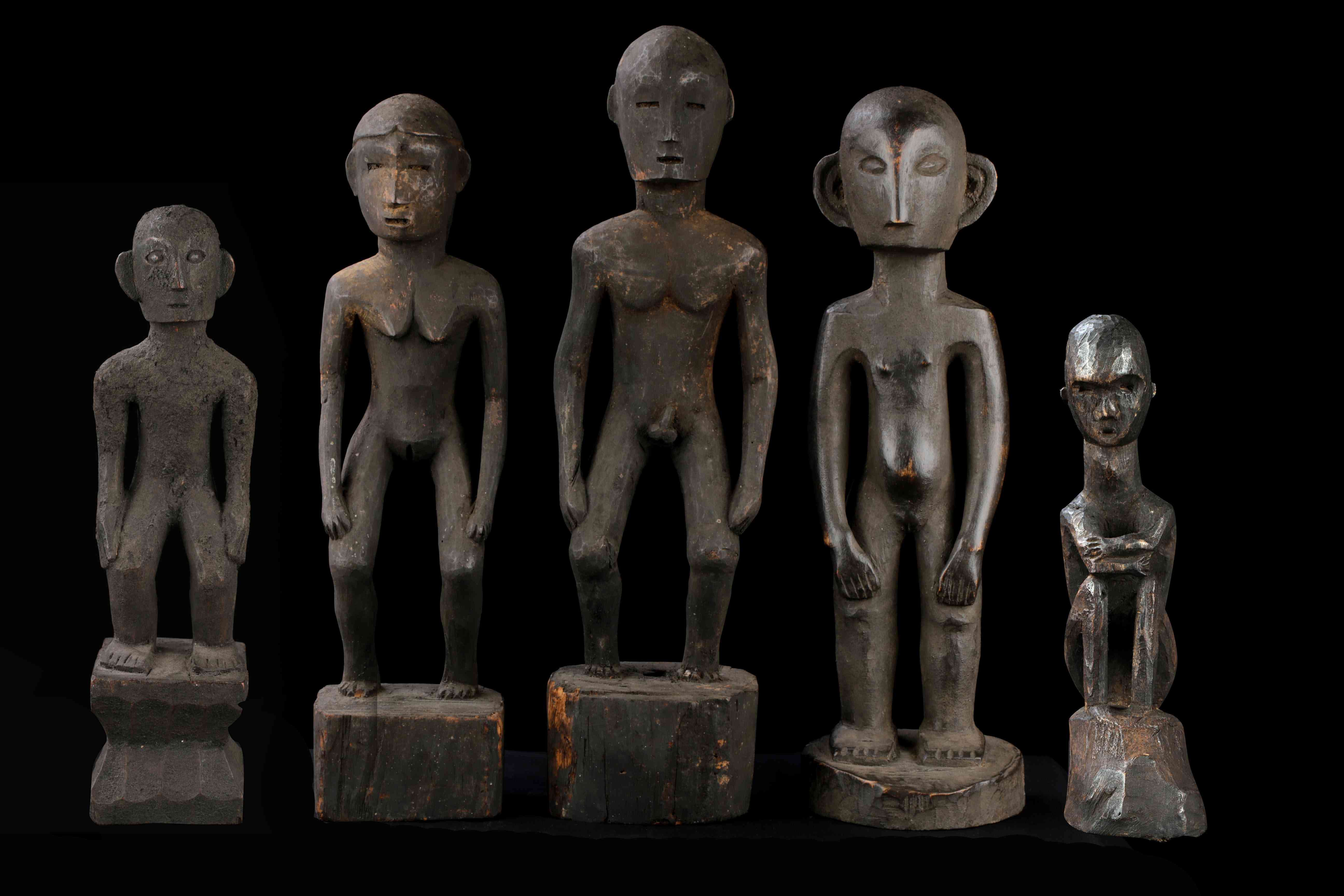 A Lot Of Five Old Ifugao Scultpures - 1 Pair Of Kiangan Bululs, 1 Hapao 