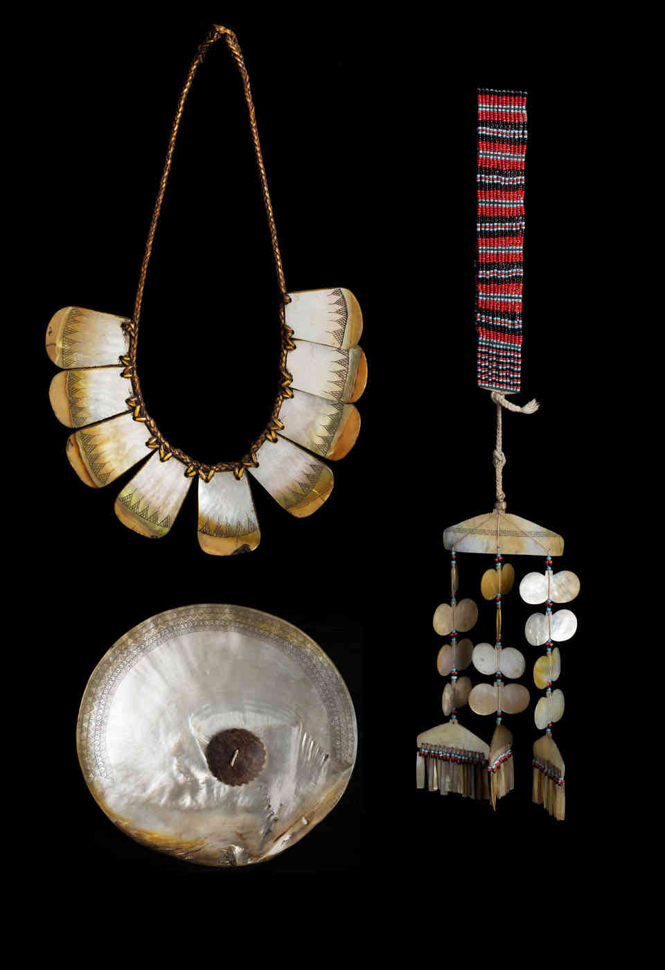 A lot of three mother-of-pearl adornments - Bontoc, Ifugao, Isneg ...
