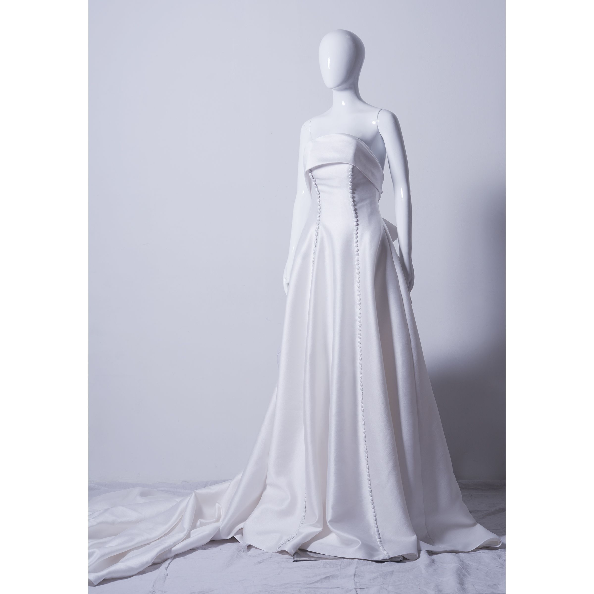 michael leyva gown price