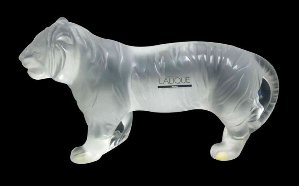 Lalique Tiger Collection 'Bengali' crystal figurine
