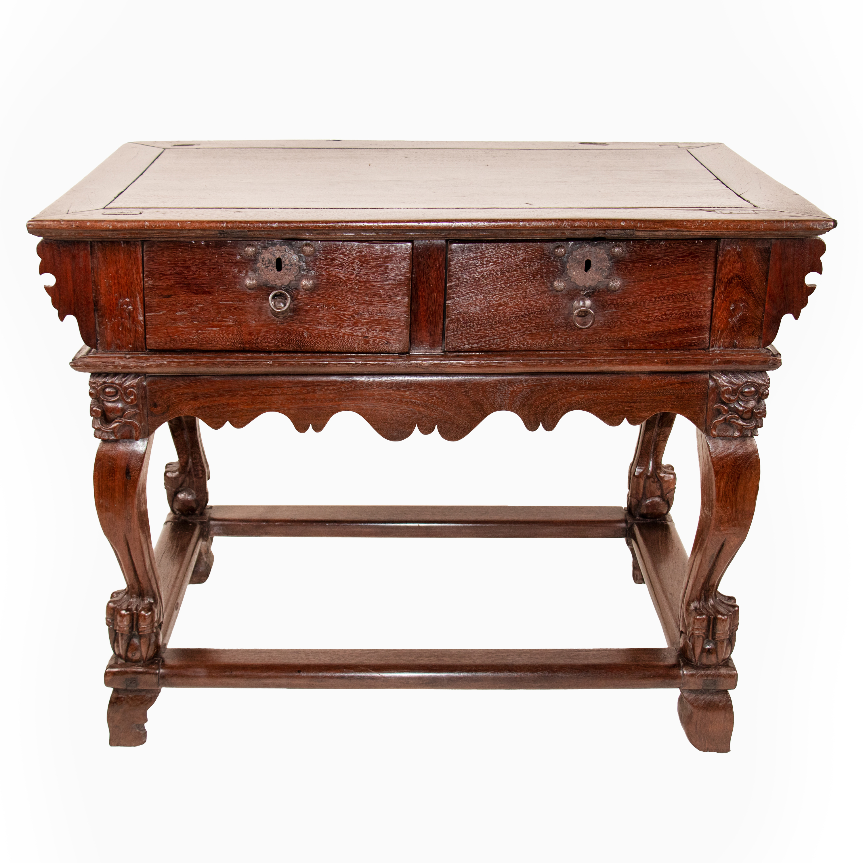 - An 18th century grotesque ‘Dinemonyo’ altar table